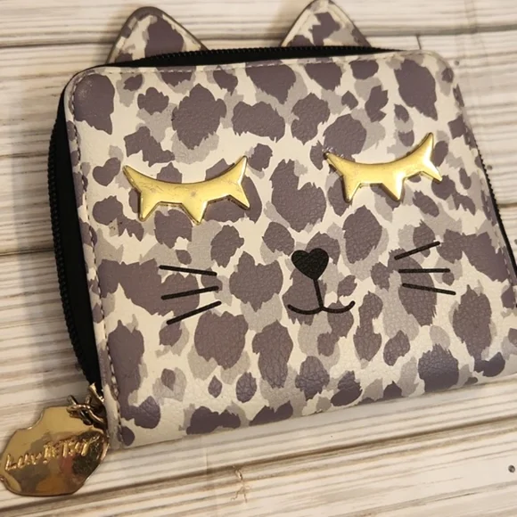 Womens Betsey Johnson Luv Betsey leopard print small cat wallet. - Picture 1 of 11